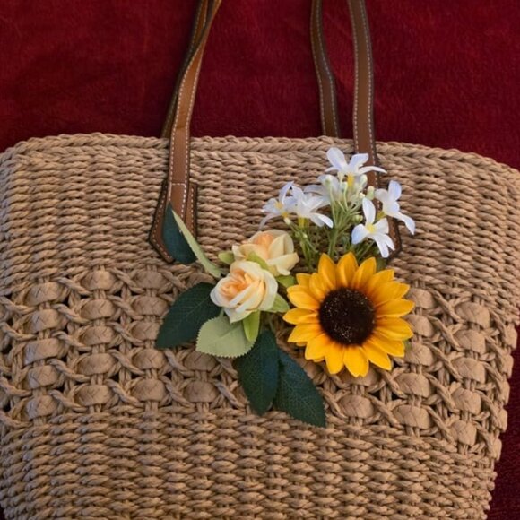 Neiman Marcus Sunflower Straw Beach Bag - Picture 3 of 7